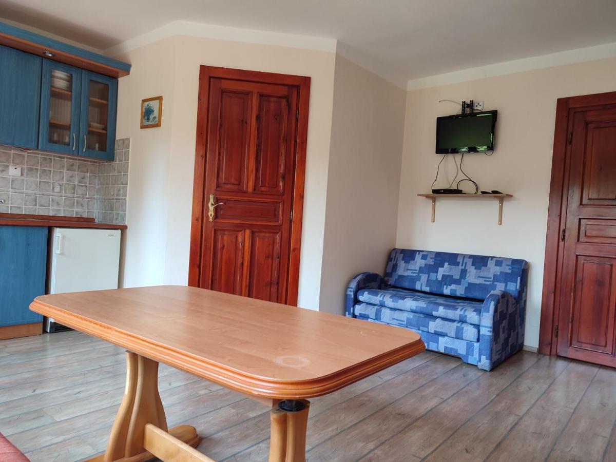 Apartmany Хршибска Екстер'єр фото
